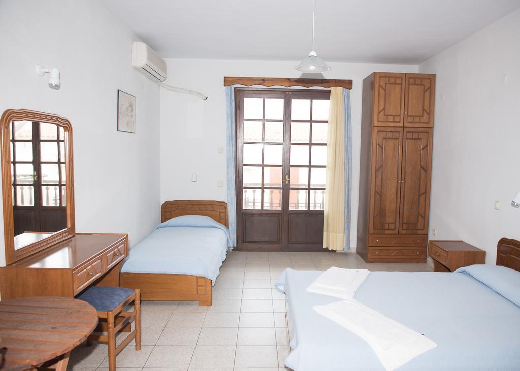 Morfoula Aparthotel Vatera Cameră foto