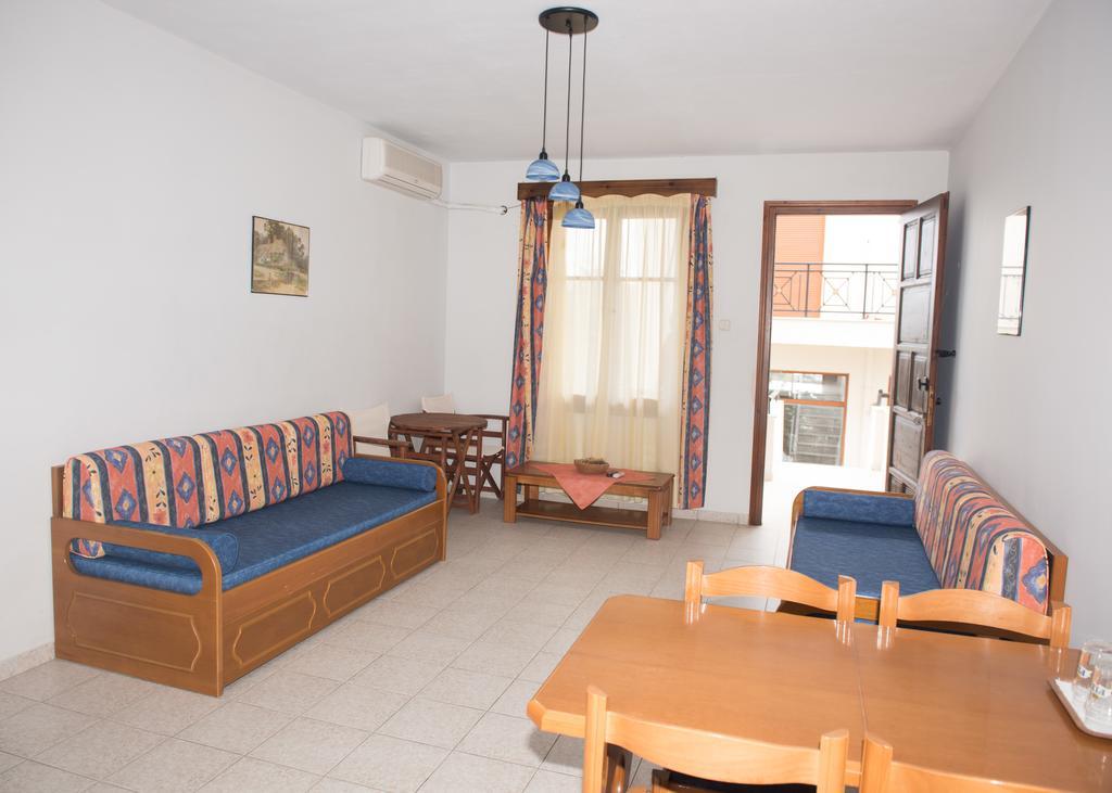 Morfoula Aparthotel Vatera Cameră foto