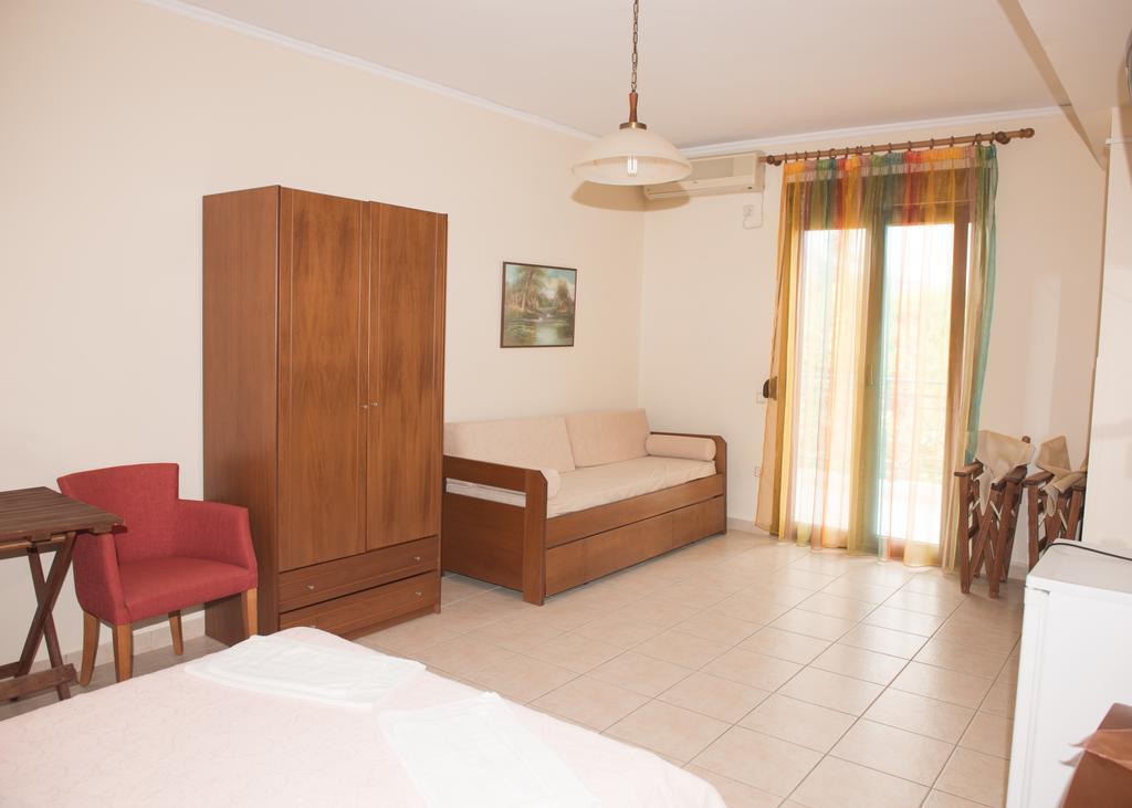 Morfoula Aparthotel Vatera Cameră foto